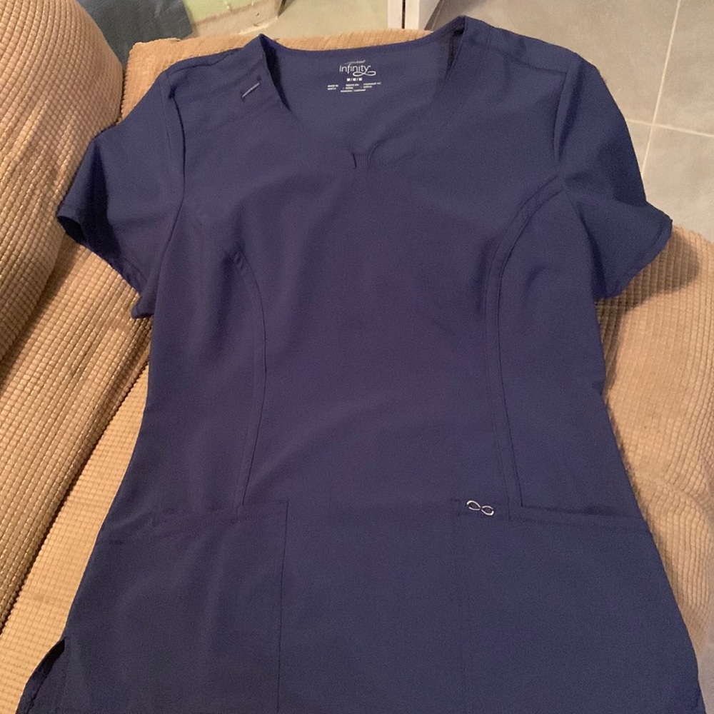 Cherokee Infinity Medium Petite scrub set